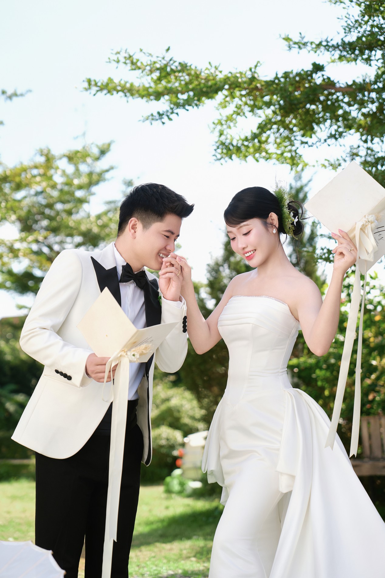 Thiệp cưới online