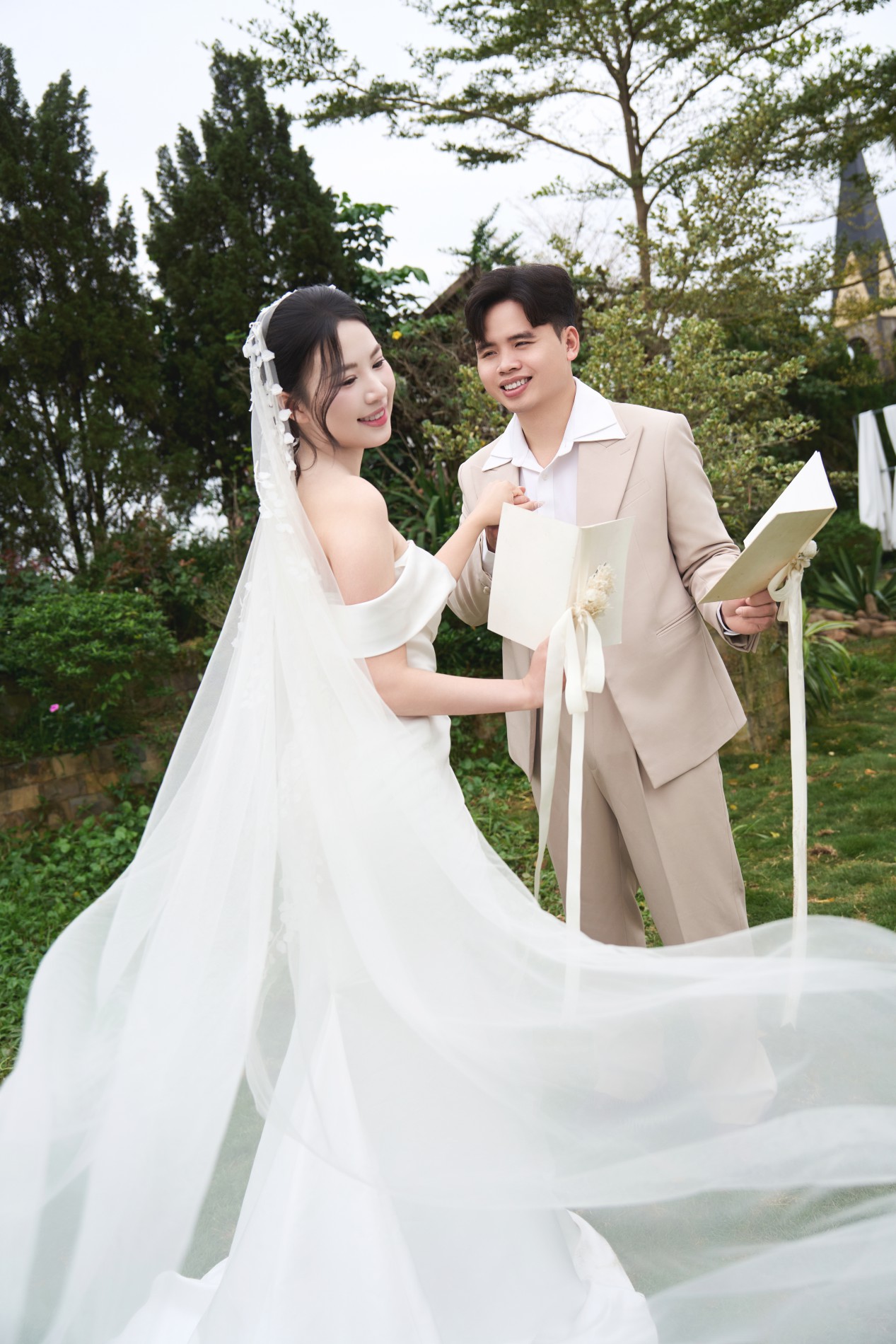 Duy Luỹ ❤️ Nguyễn Hạnh